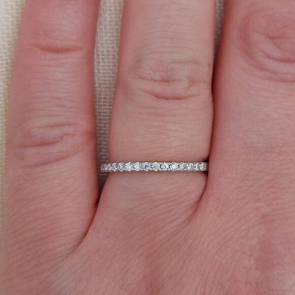 Genuine Moissanite 925 Sterling Silver Wedding Engagment Band Ring - Picture 2 of 11